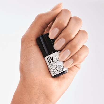 Nadlak za nohte studio nails UV GEL NAIL essence
