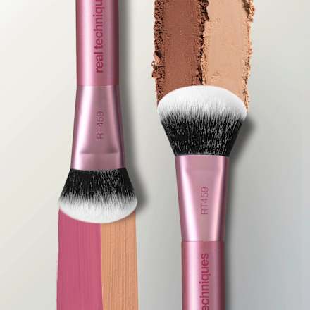 Dvostrani kist za šminkanje Ultimate Multi-Tasker Brush REAL TECHNIQUES