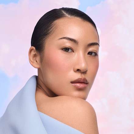 Lícenka CATRICE Cloud Tint Cushion 030 Head In The Cloud CATRICE