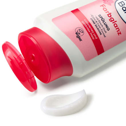 Balsamo per capelli colorati alla ciliegia Balea