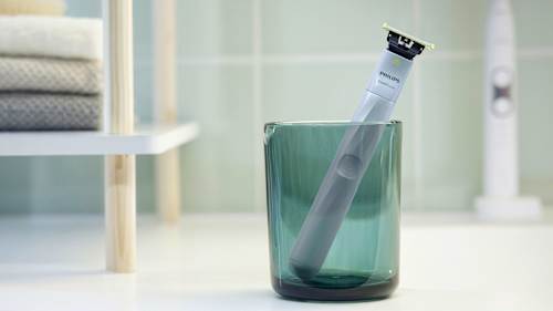 Holiaci strojček OneBlade 1st shave Anti-Friction blade QP1324/20 PHILIPS OneBlade
