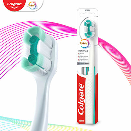 Четка за зъби Foaming Clean Medium Colgate