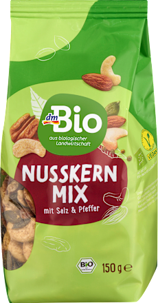 směs ořechů se solí a pepřem dmBio