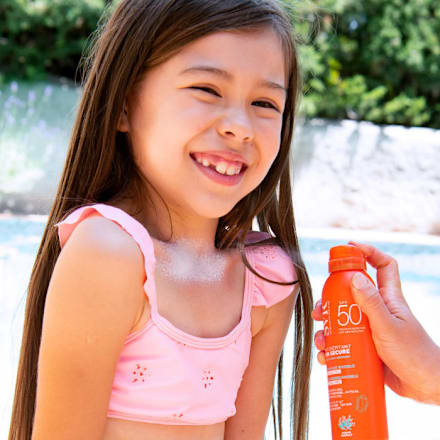 Mlijeko za sunčanje u spreju Sun Secure, SPF 50+ SVR