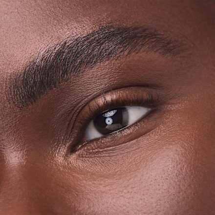 pero na obočí Feather Brow Filler Waterproof 020 Medium Brown CATRICE