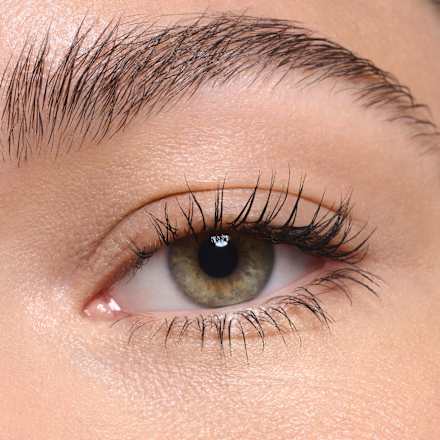Mascara Tubing Stay In Place 010 No Panda Black CATRICE