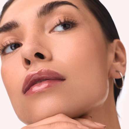 Lesk na pery Glaze Guard Lip Treatment 020 Natural Distance CATRICE