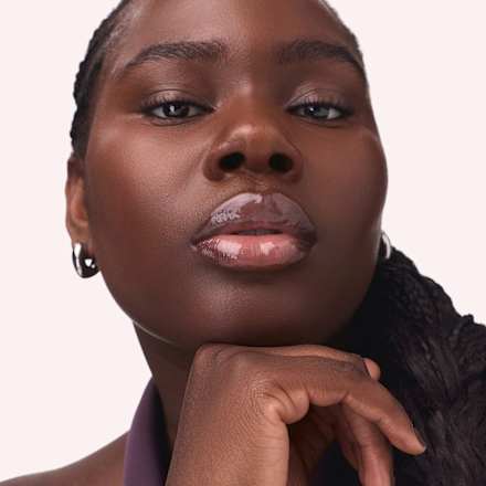 Lesk na pery Glaze Guard Lip Treatment 010 Love Barrier CATRICE