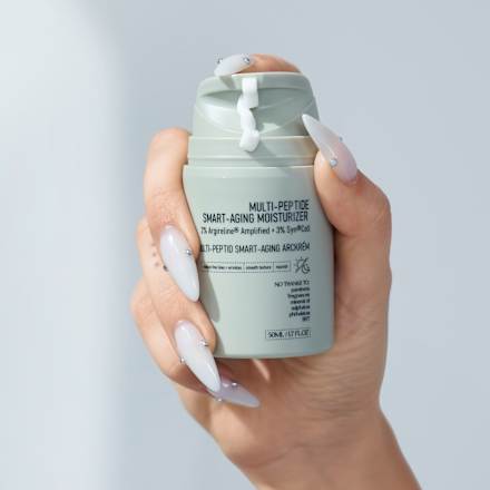 Hidratantna krema za lice Multi-Peptide Smart-Aging nerds.