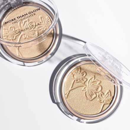 Illuminante viso in polvere More Than Glow - n. 010 CATRICE
