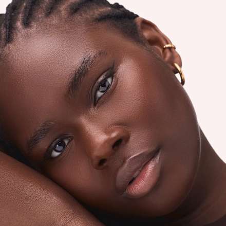 Tekutá očná linka Hyper Liner Brush 20 Dark Mocca CATRICE