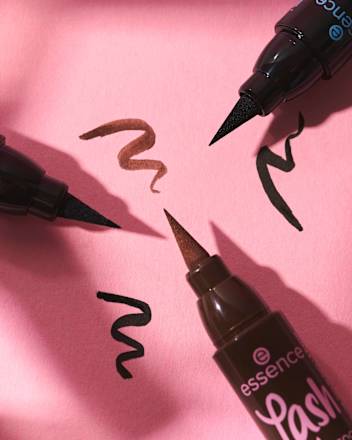Eyeliner Lash Princess Braun essence
