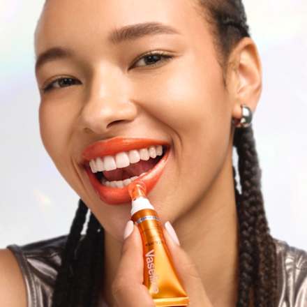 GLUTA-HYA PLUM&DEWY serum-sjaj za usne - Juicy Peach Vaseline