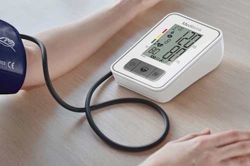 Merilnik krvnega tlaka M500 AFib Mediblink