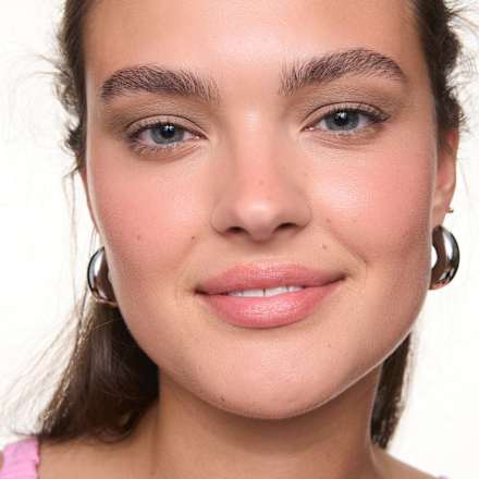 oční stíny v tužce BLUR NUDE 03 Teddy Latte essence