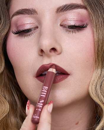 Lippenstift Lip Base Bite Me! 62 Wild Terra wolfera by Paula