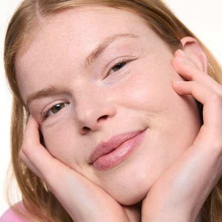 podkladové sérum glow BOOST essence