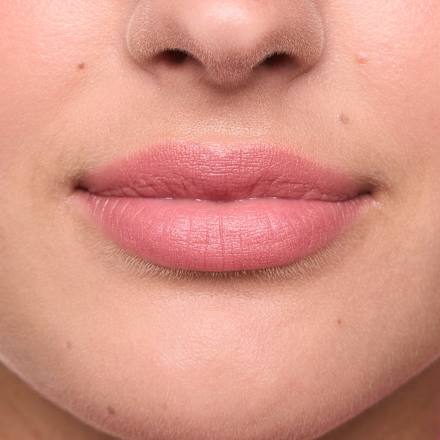 Lippen Mousse Juicy Matte 03 Nude Pink essence