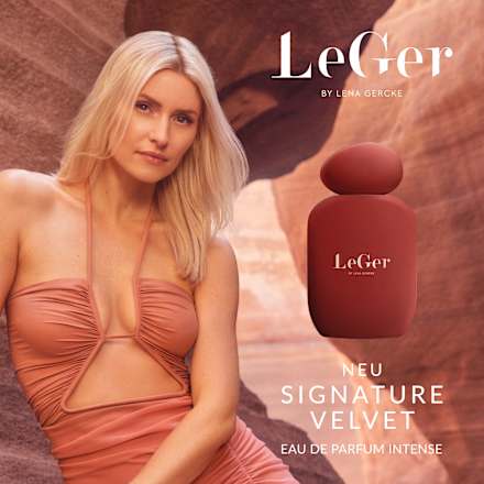 Signature Velvet Eau de Parfum LeGer