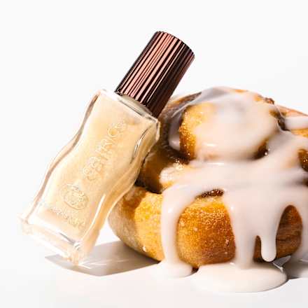Lipgloss Autumn Delights Sweet Treat Lip Glaze C01 Tasty Cinnamon Bun CATRICE