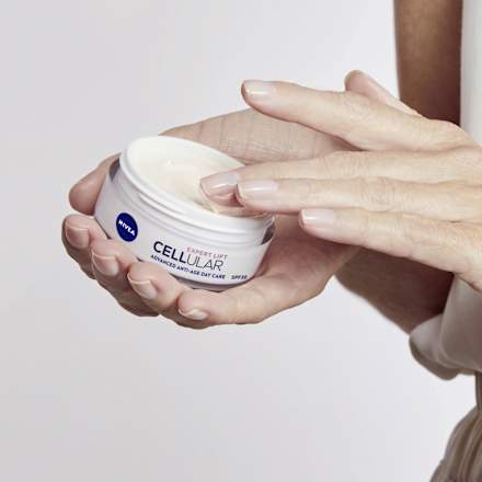 Cellular Expert Lift cremă de zi cu SPF30 NIVEA