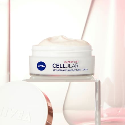 Cellular Expert Lift cremă de zi cu SPF30 NIVEA