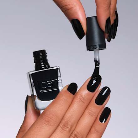 Nagellack Gel Affair 037 Black To The Roots CATRICE