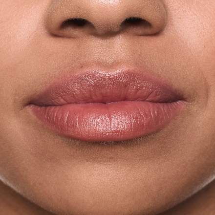 Balzam na pery Blur Soufflé Sheer Nude 05 Nude Toffee essence