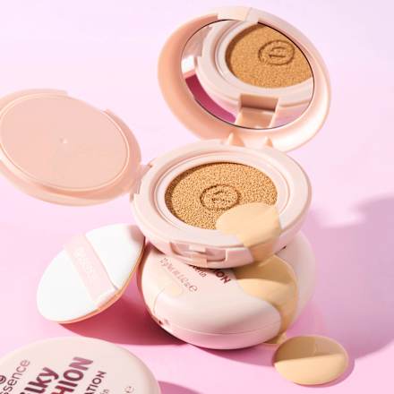 Foundation Silky Cushion 110 essence