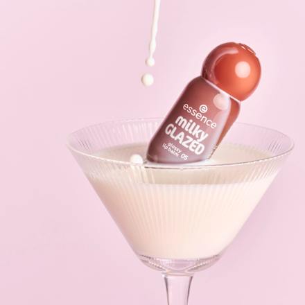 Lipbalm Glossy Milky Glazed 05 Latte-tude essence