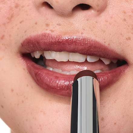 Lippenbalsam Hydra Kiss 04 Midnight Kiss essence