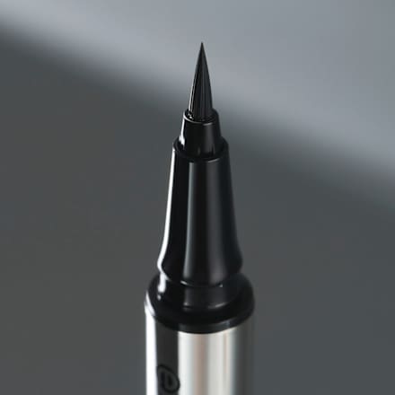Eyeliner Liquid Lash Princess Party Waterproof 01 Deep Black essence