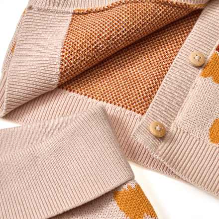 Set mit Strickjacke & Strickhose mit Mitwachsfunktion & Apfel-Muster, beige, Gr. 56 ALANA