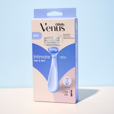 strojek na holení pro úpravu intimních partií + 3 náhradní hlavice Gillette Venus