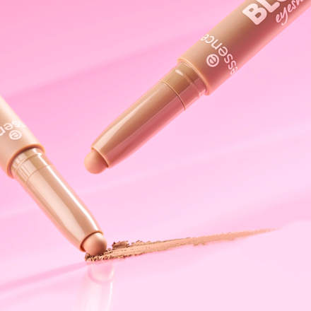 Lidschattenstift Blur Nude 03 Teddy Latte essence
