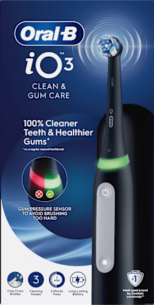 Elektromos fogkefe iO3 Black utazótokkal Oral-B