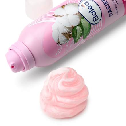 Gel za britje z izvlečkom bombaža in vitaminom E Balea